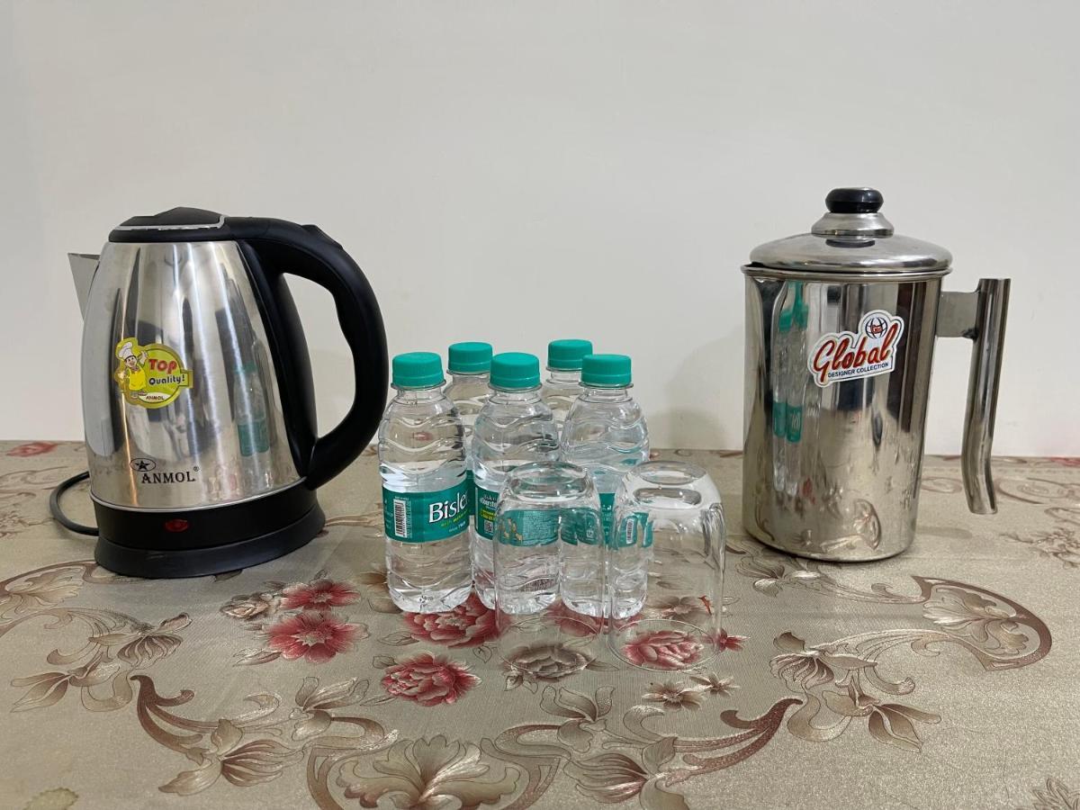 Homestay Comforts 500M From Amritsar Airport Eksteriør billede