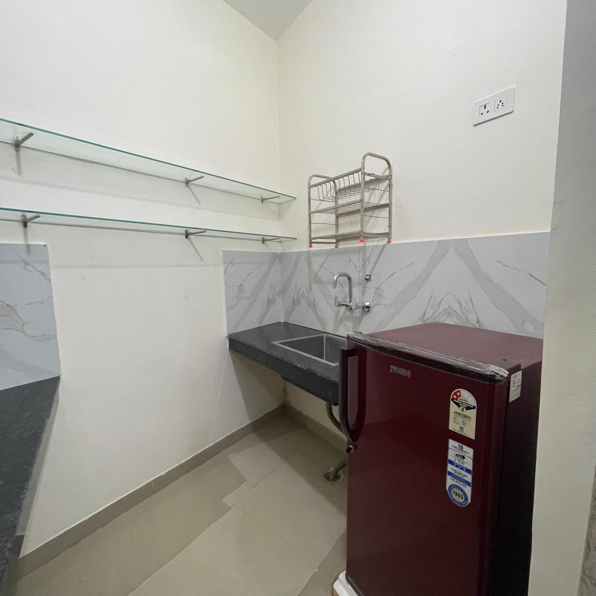 Homestay Comforts 500M From Amritsar Airport Eksteriør billede